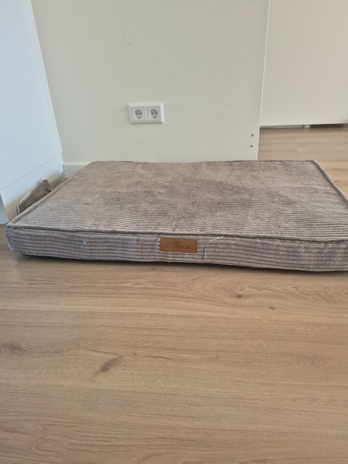 Honden kussen, Ophalen, Zo goed als nieuw, Laminaat