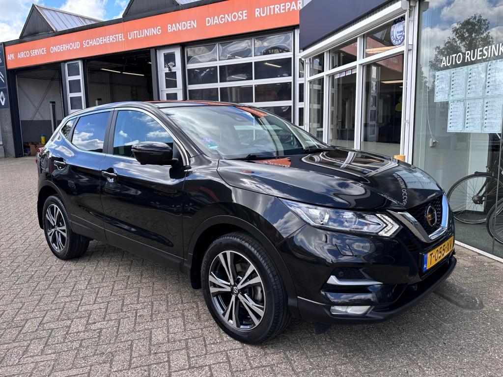 Nissan QASHQAI 1.3 DIG-T BUS. ED., Auto's, Gebruikt, 4 cilinders, Zwart, Bedrijf