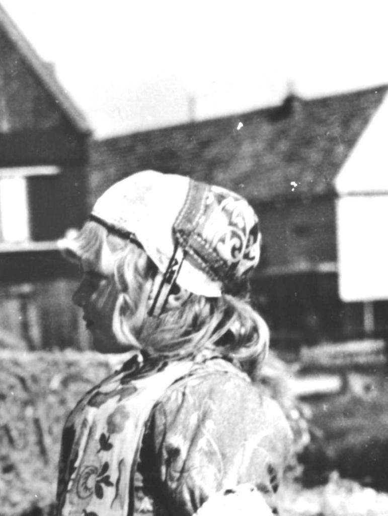 988105 Marken 1963 Ov Klederdracht Kinderen Nette oude kaart, Ophalen of Verzenden, 1960 tot 1980, Ongelopen, Noord-Holland
