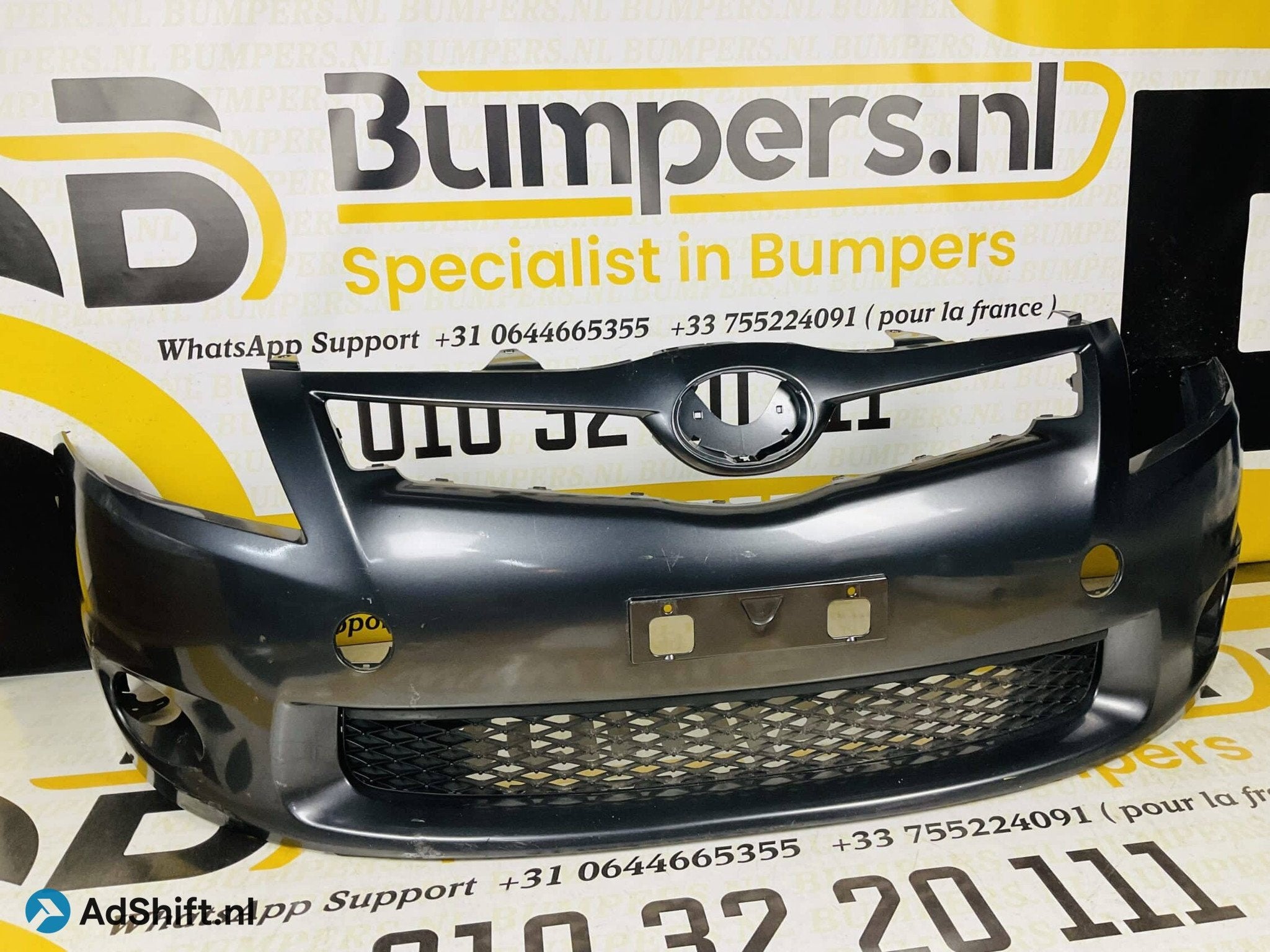 Bumper Toyota Auris Hybrid Voorbumper 2-D3-3097, Auto-onderdelen, Bumper