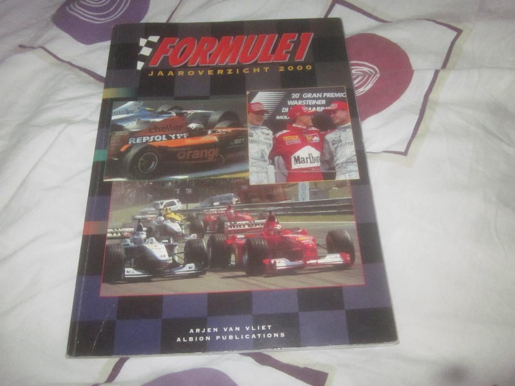 Formule1 Jaaroverzicht 2000 Arjen van Vliet zgan, Arjen van Vliet, Ophalen of Verzenden, Zo goed als nieuw, Overige sporten