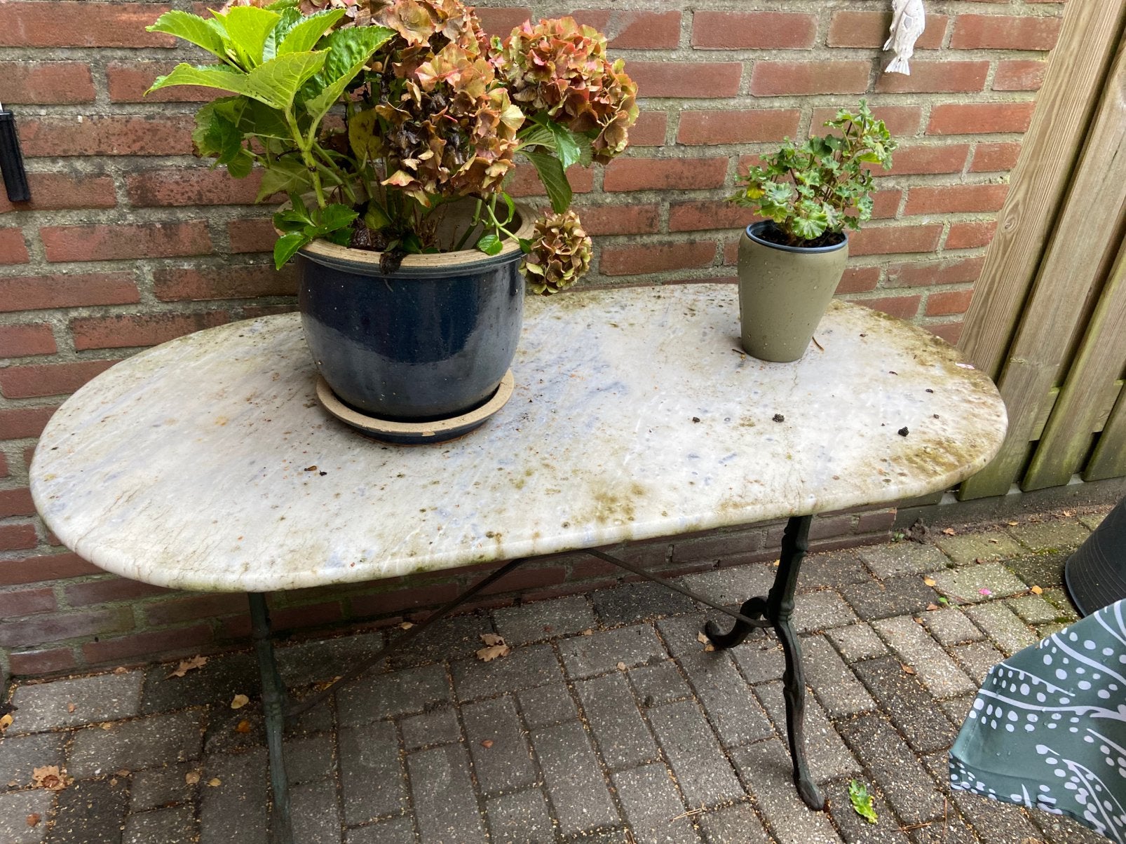 Gietijzeren tafel met marmer blad, Ophalen, Gebruikt, Ovaal, Overige materialen