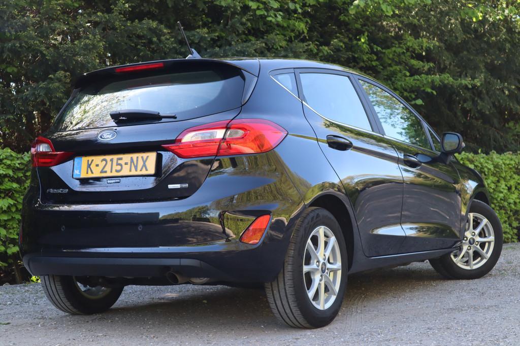 Ford Fiesta 1.0 EcoBoost Hybrid Titanium | Carplay | Parkeer, Voorwielaandrijving, 12 maanden, Gebruikt, Euro 6