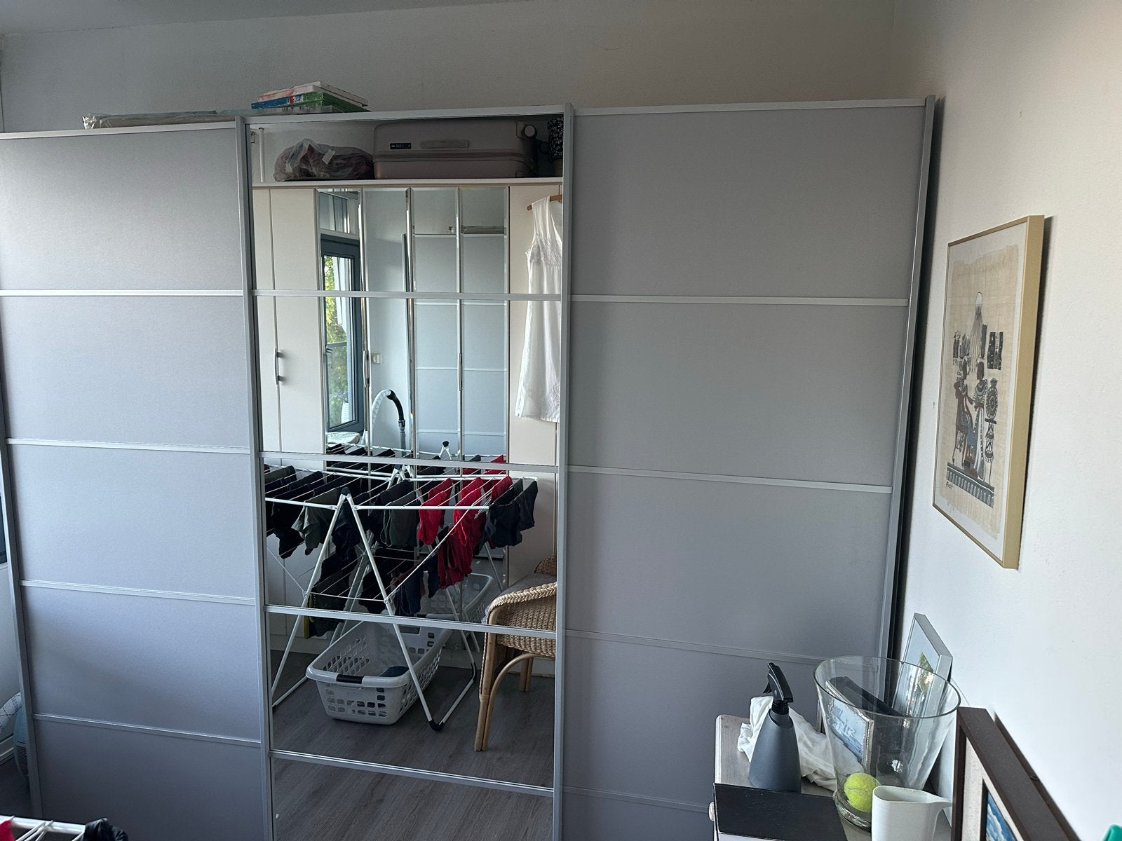 Ruime kledingkast met spiegeldeur - 245x65x215 cm, 200 cm of meer, Ophalen of Verzenden, Zo goed als nieuw, Met deur(en)