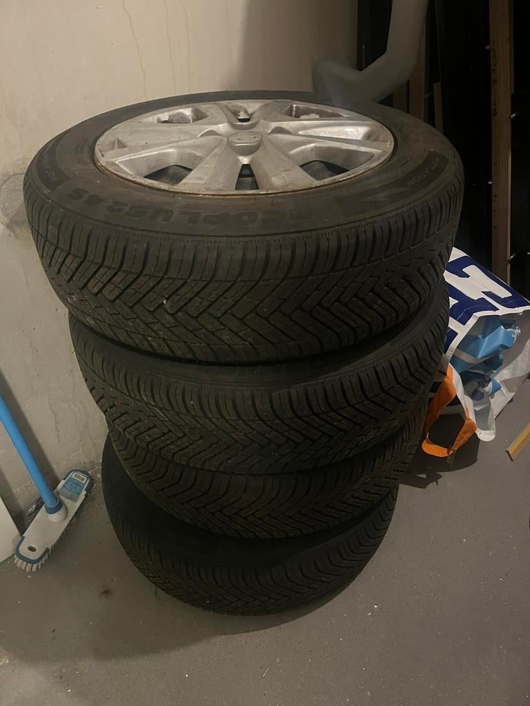 all season banden 185/65R15 + stalen velgen, Ophalen, Zo goed als nieuw