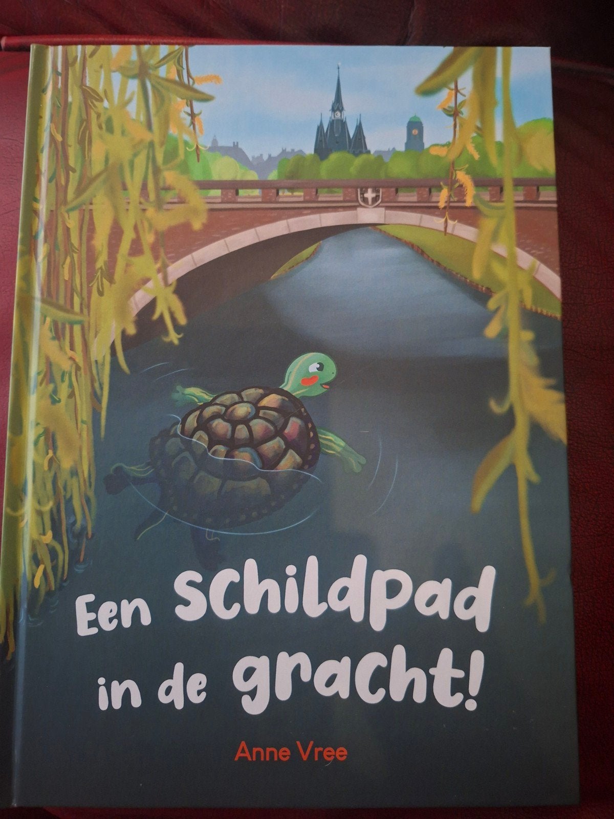 Een Schildpad in de gracht! - Anne Vree (Kinderboek), Ophalen of Verzenden, Zo goed als nieuw, Anne Vree, Fictie algemeen