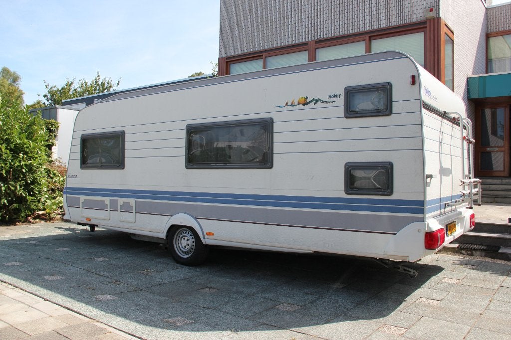 Foto 5 van caravan met stapelbed airco mover