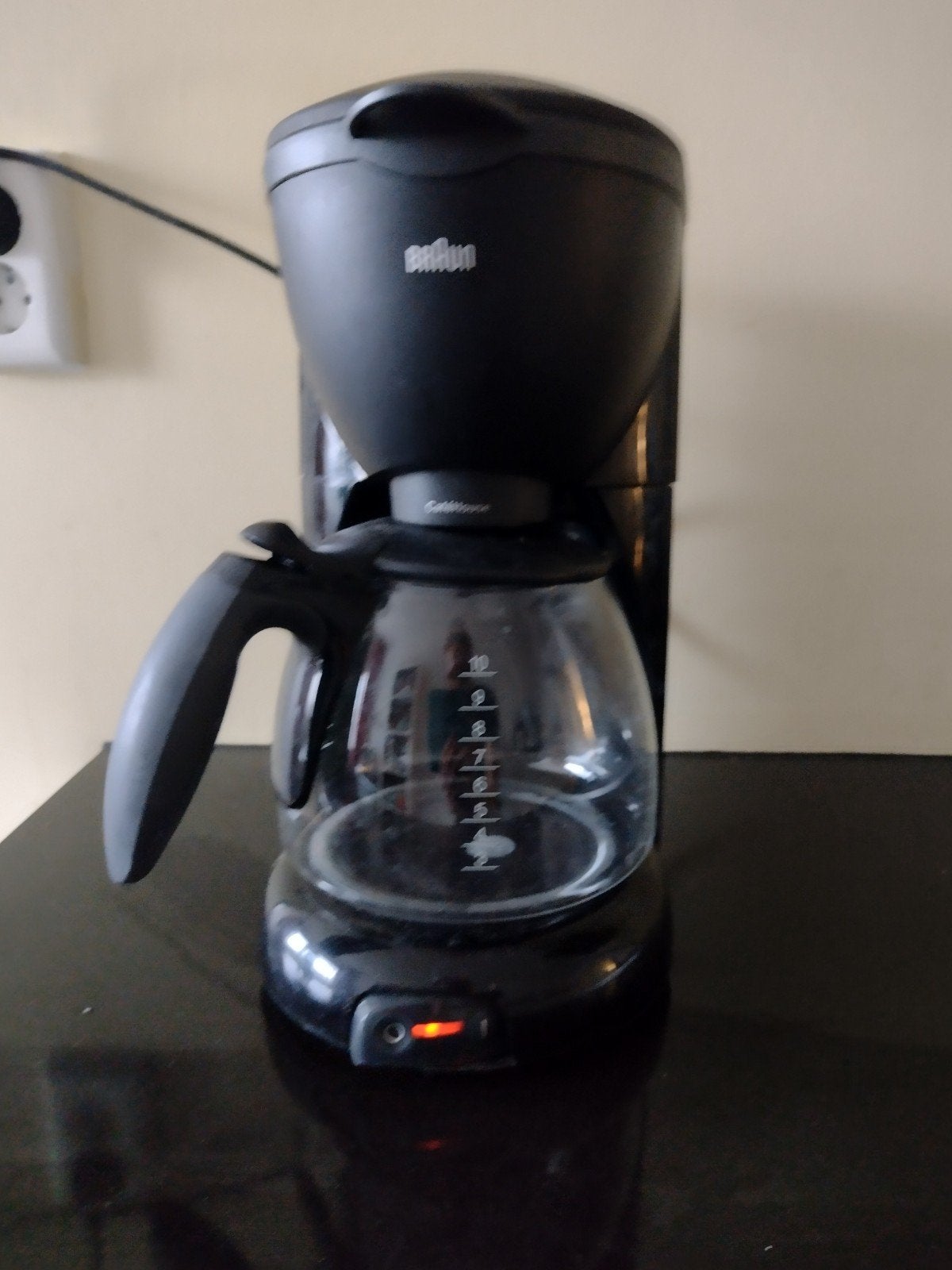 Braun koffiezetapparaat zwart, Witgoed en Apparatuur, Koffiezetapparaten, Ophalen, Zo goed als nieuw, Koffiemachine
