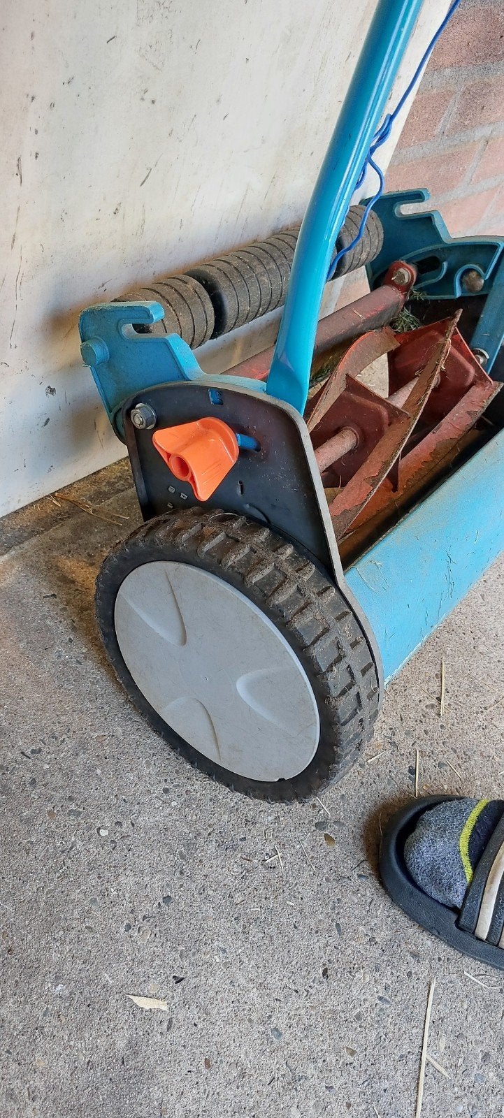 Gardena Handgrasmaaier - Perfect voor een strak gazon, Tuin en Terras, Ophalen, Gebruikt, Handgrasmaaier, 30 t/m 39 cm