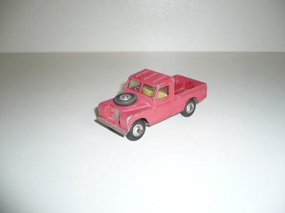 Land Rover 109" W.B. Rood  Corgi Toys, Ophalen of Verzenden, Gebruikt, Auto, Corgi