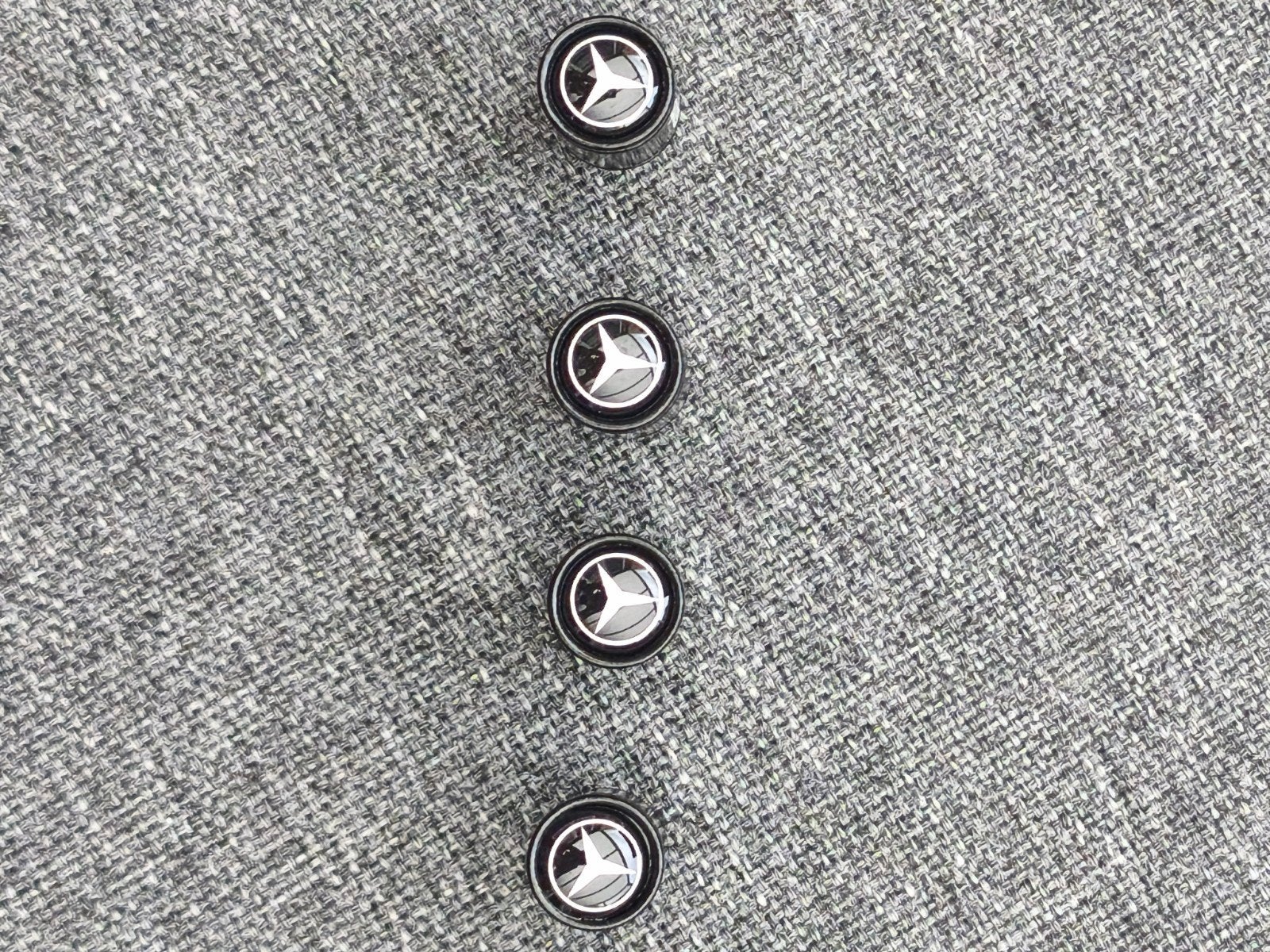 Mercedes-Benz ventieldopjes - set van 4 (metaal, zwart), Ophalen of Verzenden, Nieuw, Mercedes-Benz