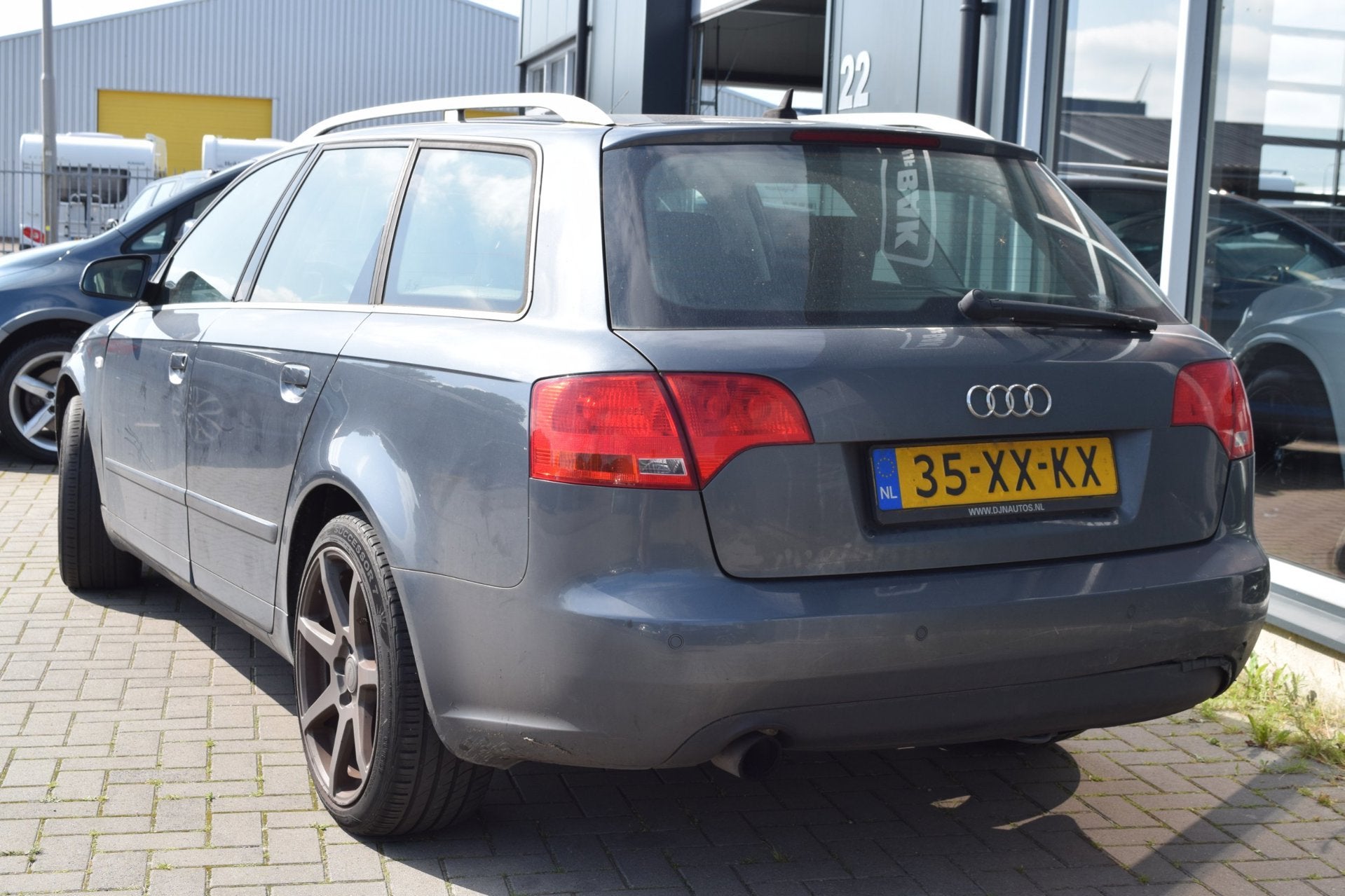 Audi A4 Avant 2.0 Advance | Clima | Leder | Zo mee !, Auto's, Voorwielaandrijving, 730 kg, Gebruikt, Zwart