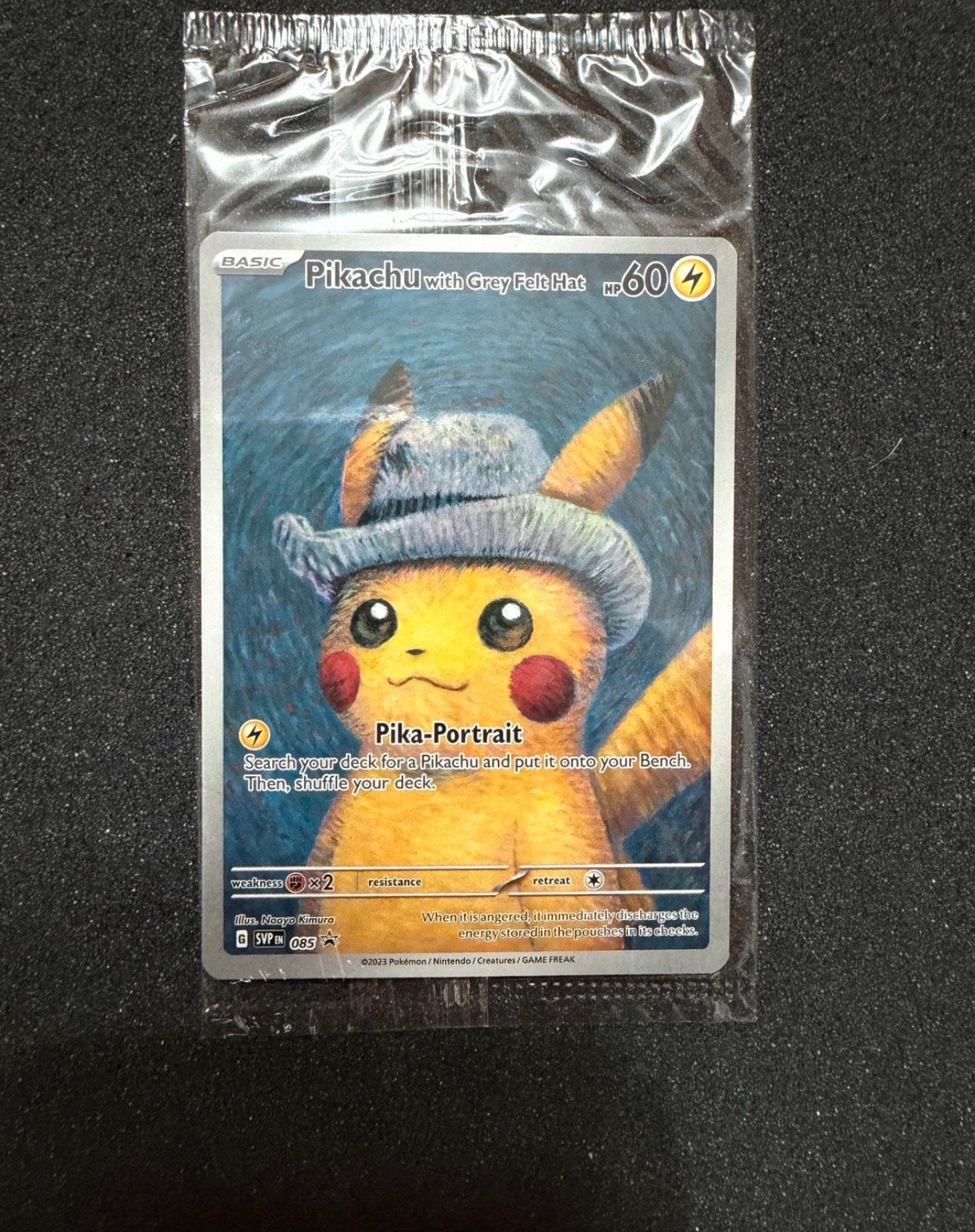 Pikachu met Grijze Vilten Hoed x van Gogh - Sealed, Hobby en Vrije tijd, Verzamelkaartspellen | Pokémon, Nieuw, Losse kaart, Ophalen of Verzenden