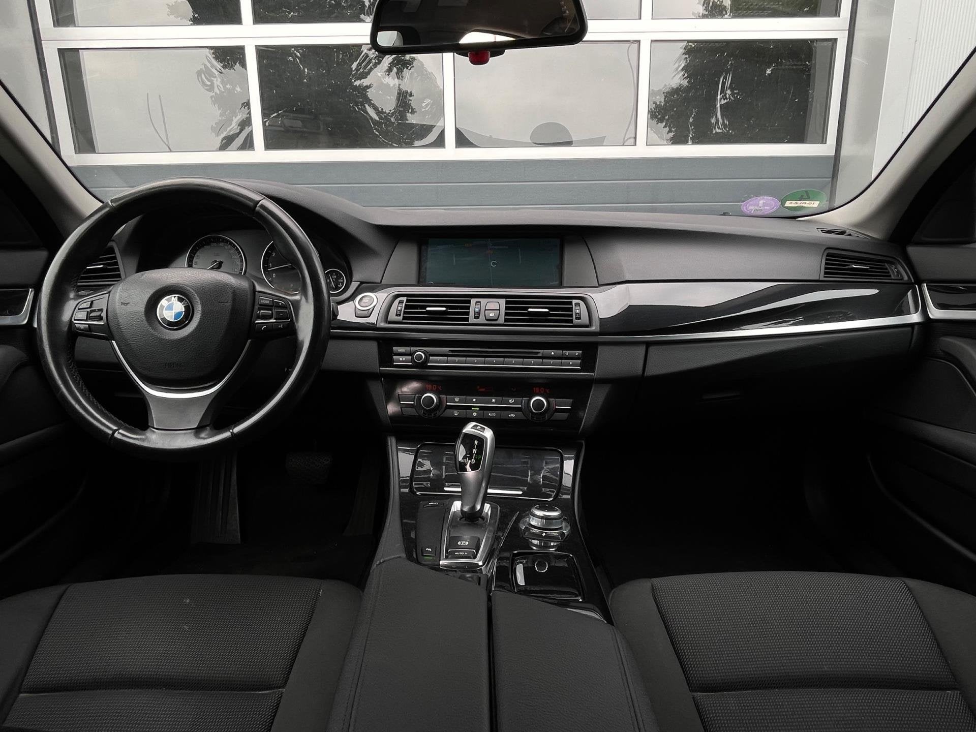 BMW 5-serie 523i Executive | ZIE TEKST | Navi | PDC v+a | Cl, Auto's, Euro 5, Gebruikt, Zwart, 2996 cc