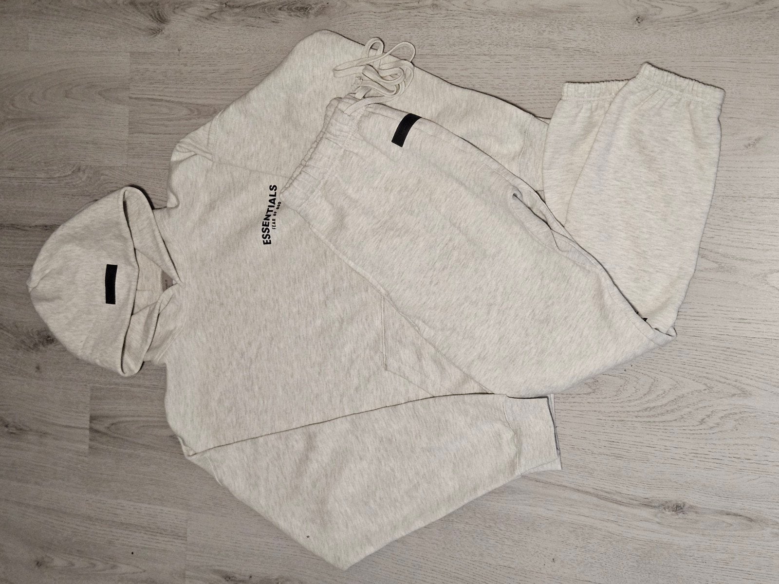 Essentials Fear of God Hoodie & Jogger Set - Maat M, Kleding | Heren, Maat 48/50 (M), Ophalen of Verzenden, Zo goed als nieuw