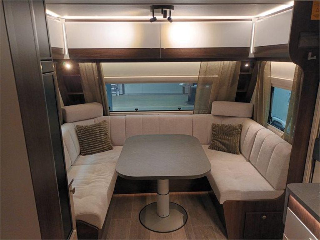 Polar Blueline 560 S, Caravans en Kamperen, Rondzit, Bedrijf, Oven, 6 tot 7 meter