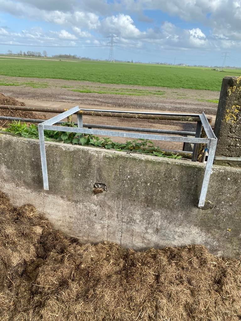 Verhoging en ophanging, Toebehoren