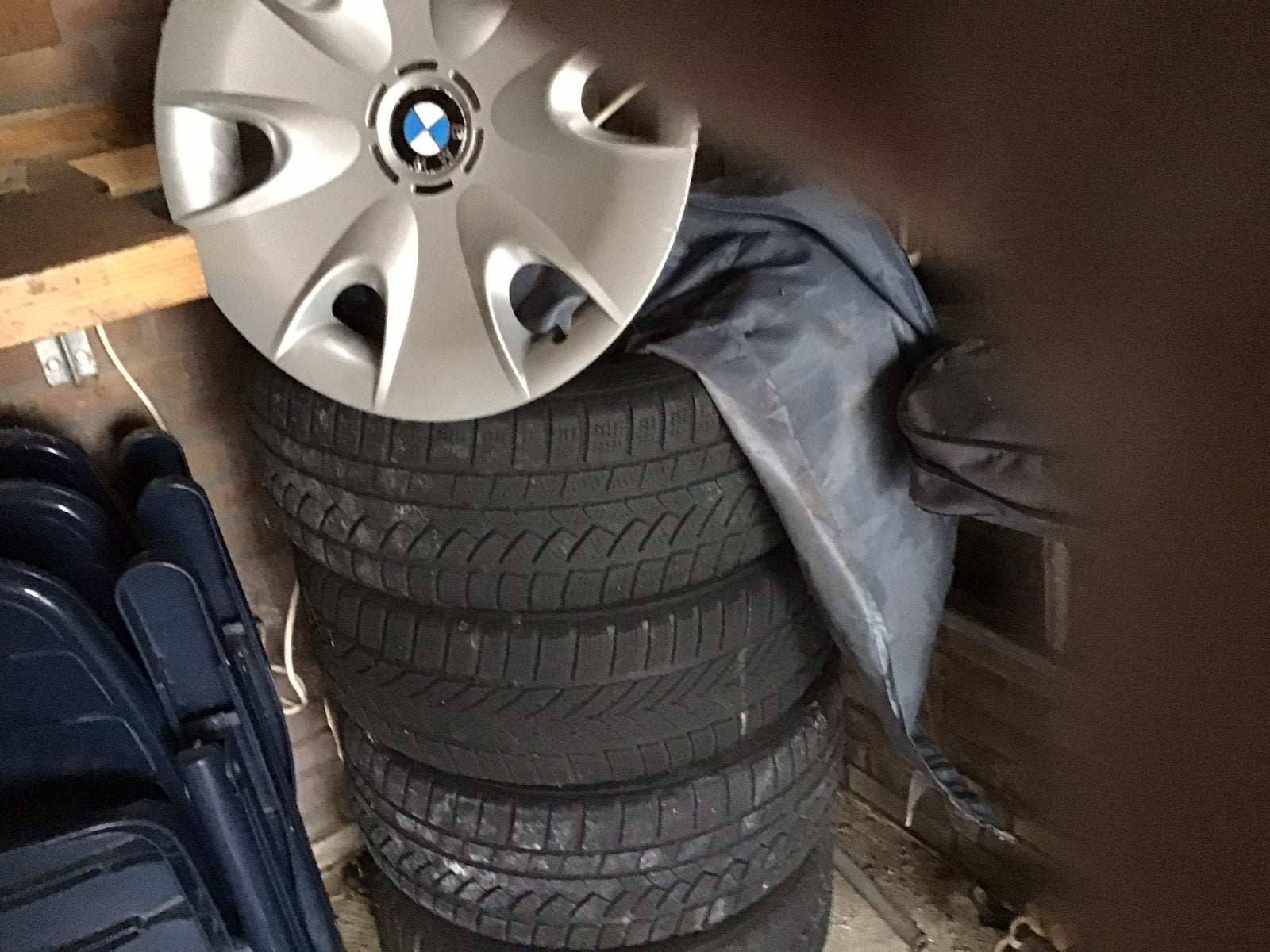 BMW 1serie winterbanden +stalenvelgen, Auto-onderdelen, Ophalen, Banden en Velgen, 17 inch, 205 mm