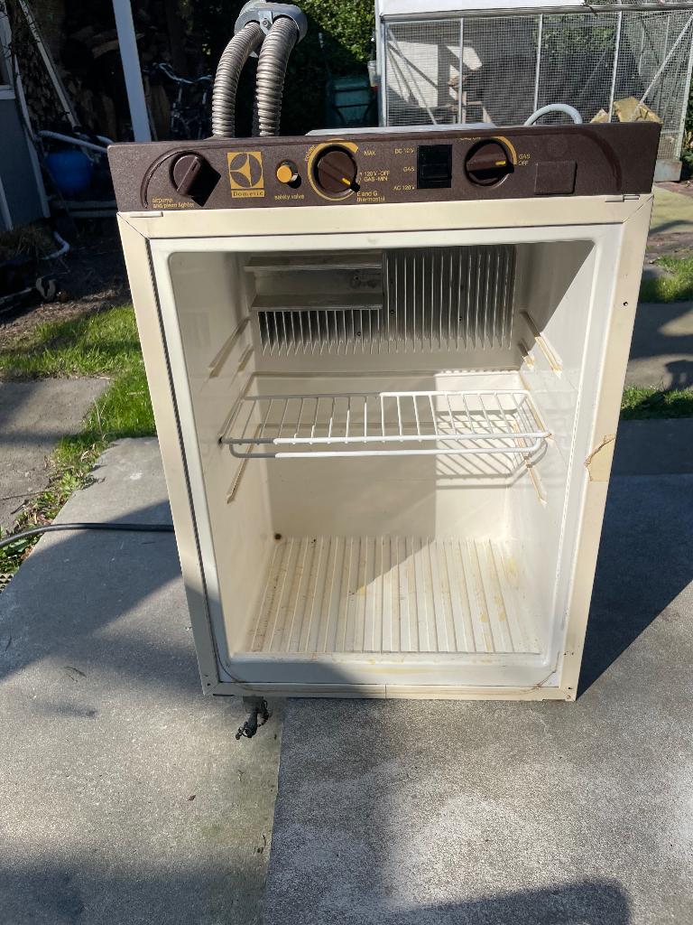 Electrolux koelkast Amerika, Witgoed en Apparatuur, Koelkasten en IJskasten, Minder dan 75 liter, Ophalen, Gebruikt, Zonder vriesvak