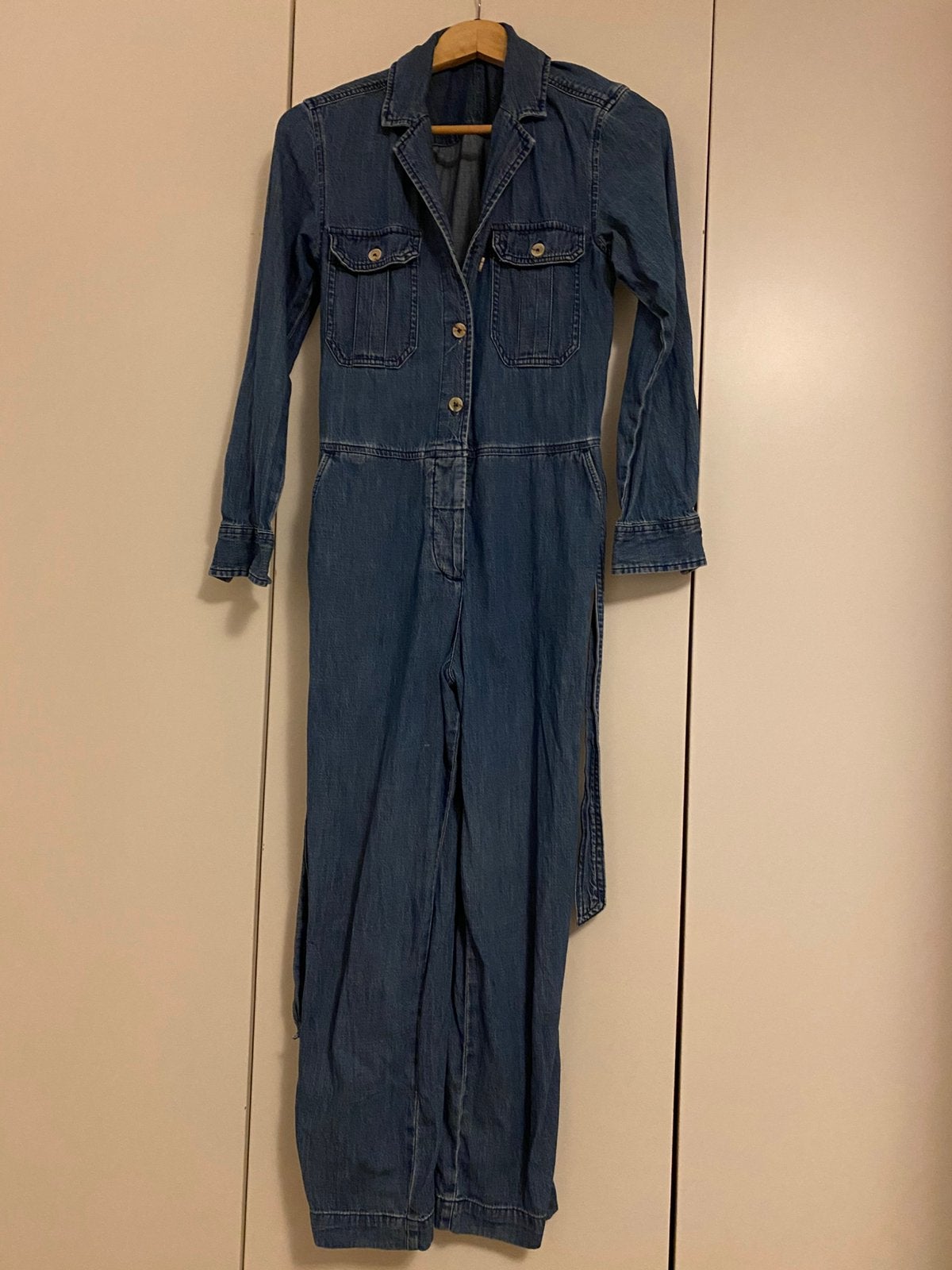 Jumpsuit van denim stof maat XS Denham, Kleding | Dames, Jumpsuits, Ophalen of Verzenden, Zo goed als nieuw, Maat 34 (XS) of kleiner
