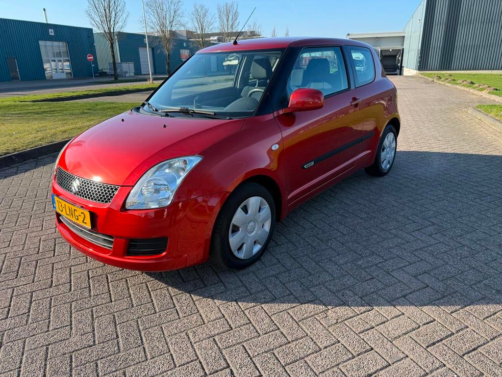 Suzuki Swift 1.3 Cool, Auto's, Suzuki, Elektrische ramen, Gebruikt, 31 €/maand, 400 kg