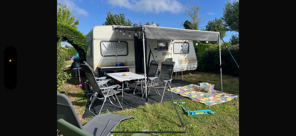 Knaus sudwind, Caravans en Kamperen, Caravans, Standaardzit, 750 - 1000 kg, Particulier, Koelkast
