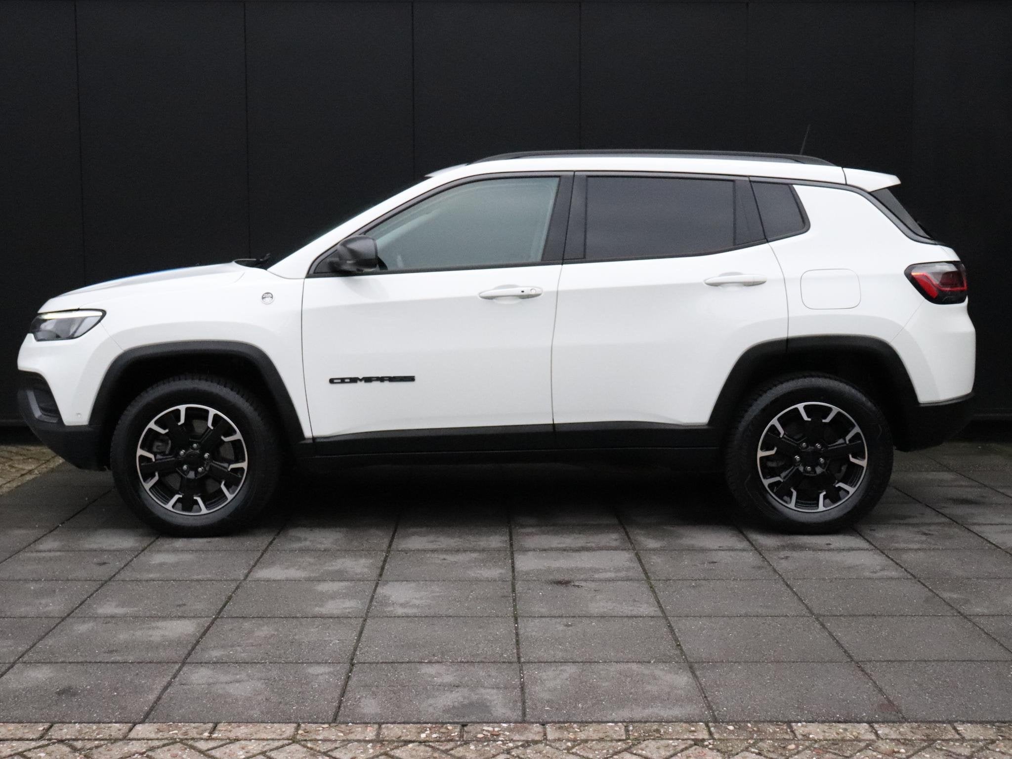 Jeep Compass 4xe 240 Plug-in Hybrid Electric Trailhawk 4WD |, Automaat, Stof, 4 cilinders, Wit