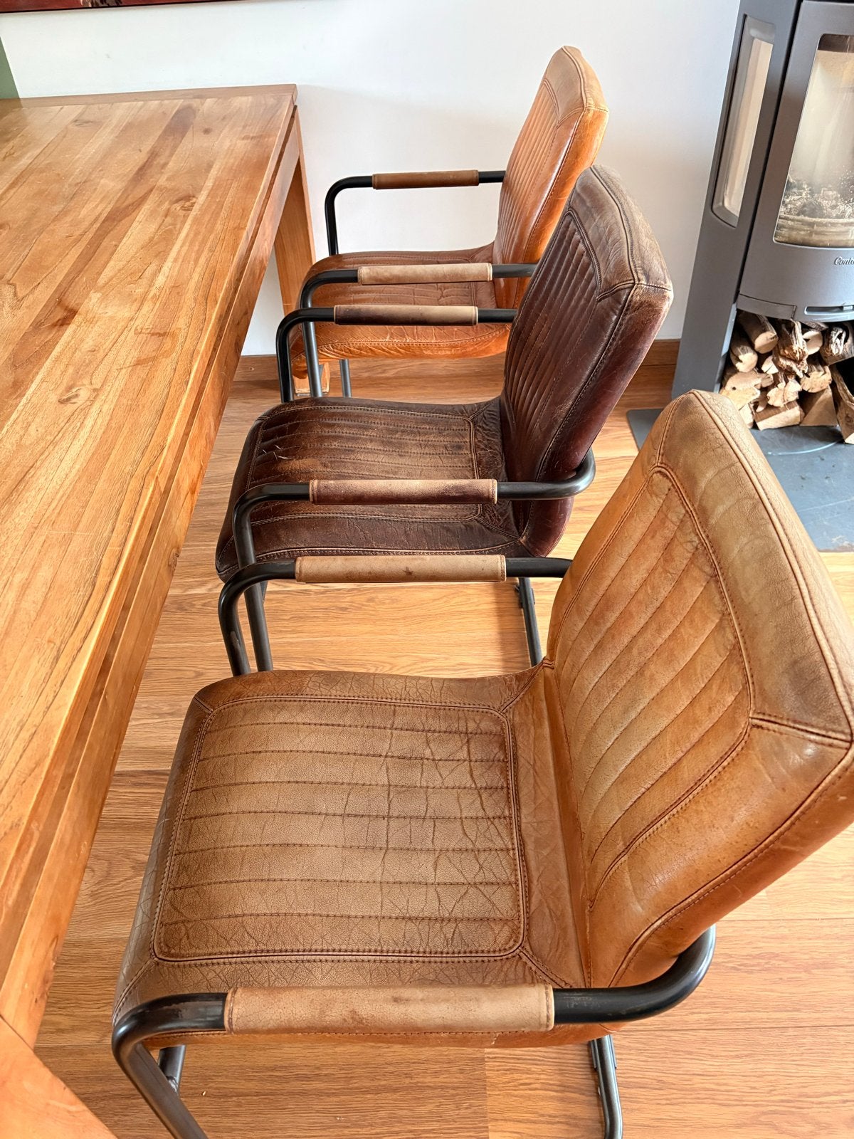 Teak houten eettafel met 6 leren stoelen, Huis en Inrichting, Ophalen, Gebruikt, 4 tot 6 stoelen