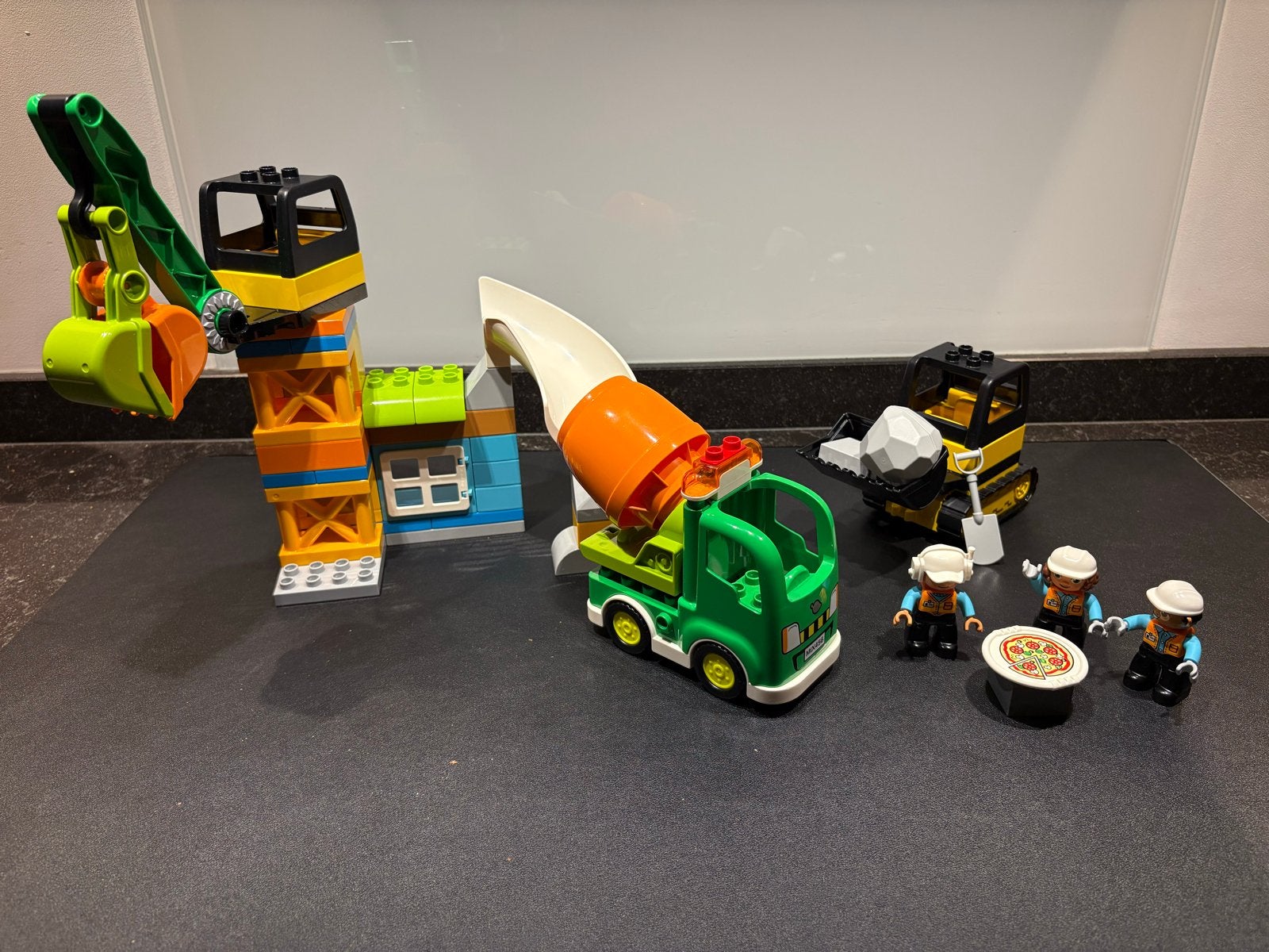 LEGO Duplo Bouwplaats 10990 met voertuigen en figuren