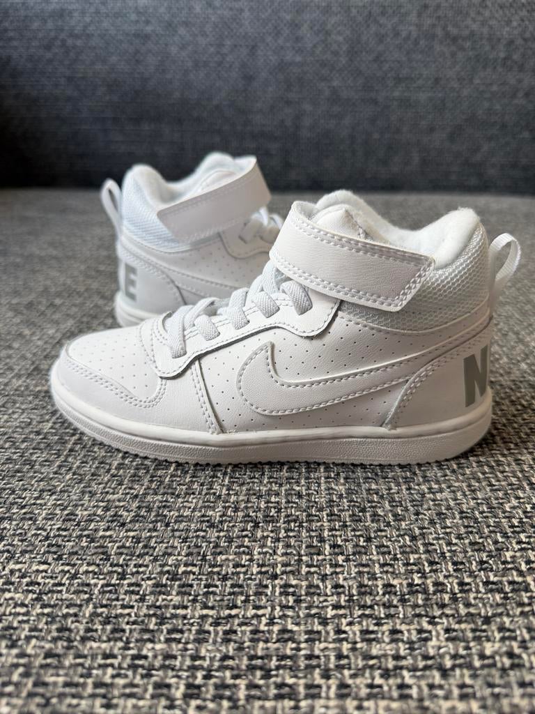 Nike Court Borough Mid (PSV) - Maat 33 - Nieuw, Schoentjes, Jongetje of Meisje, Nieuw, Ophalen of Verzenden
