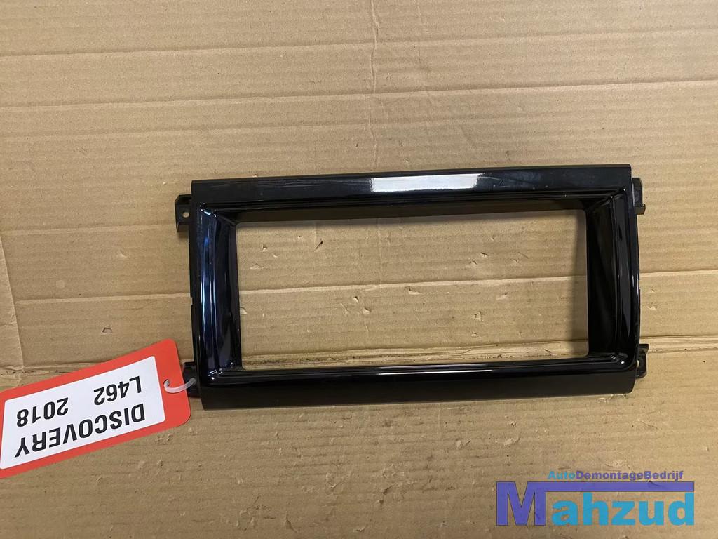 LANDROVER DISCOVERY 5 L462 navigatie radio frame 2017-2022, Auto-onderdelen, Abbey Road, Whitley 1
CV3 4LF  Coventry, Jaguar Land Rover Limited