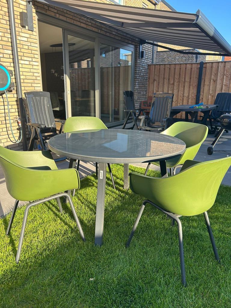 Hartman tuinset: ronde aluminium tafel met 4 groene stoelen, Ophalen, 4 zitplaatsen, Gebruikt, Eettafel