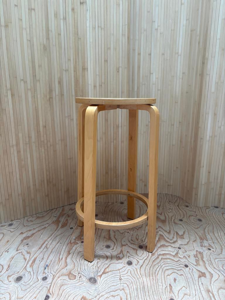 Vintage Alvar Aalto Artek Barkruk Stijl, Gebruikt, 60 tot 90 cm, Ophalen of Verzenden, 1 kruk