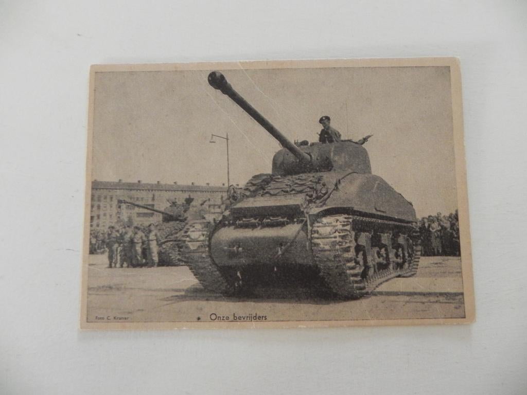 Ansichtkaart Sherman tank van C. Kramer Rotterdam, Verzamelen, Ansichtkaarten | Themakaarten, Ophalen of Verzenden, 1940 tot 1960