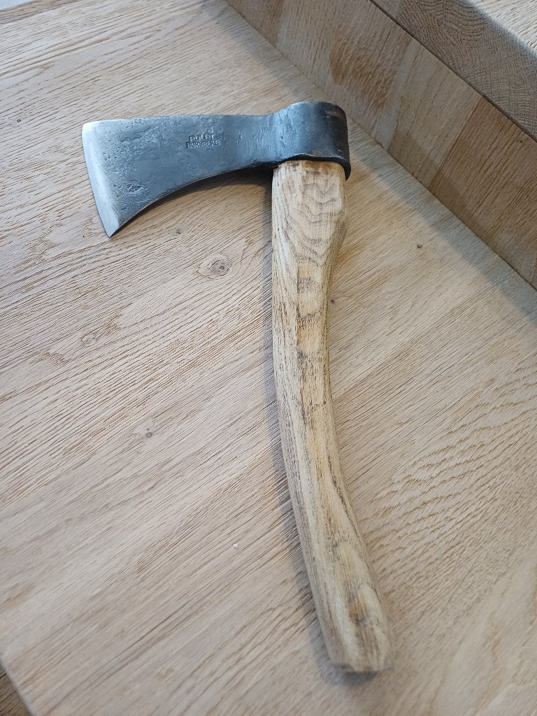 Handbijl Polet, Verzenden