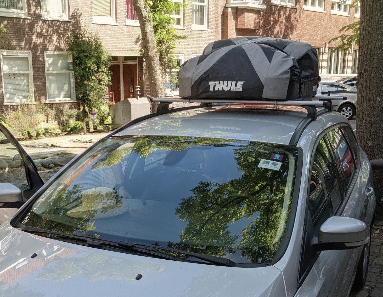 Thule Ranger 90 Opvouwbare Dakkoffer, Ophalen
