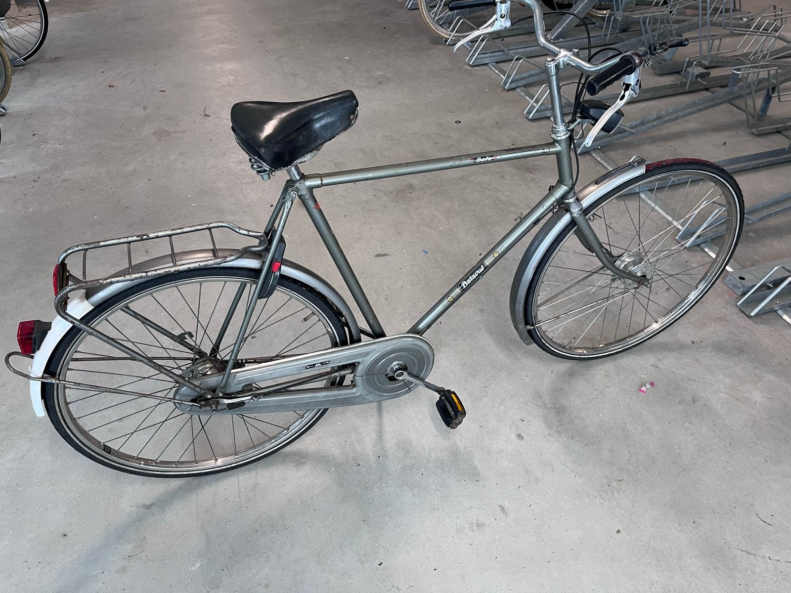 Batavus Bato onderdelen: 28-inch wielen, frame 60cm, Gebruikt, Staal, Stadsfiets, Ophalen