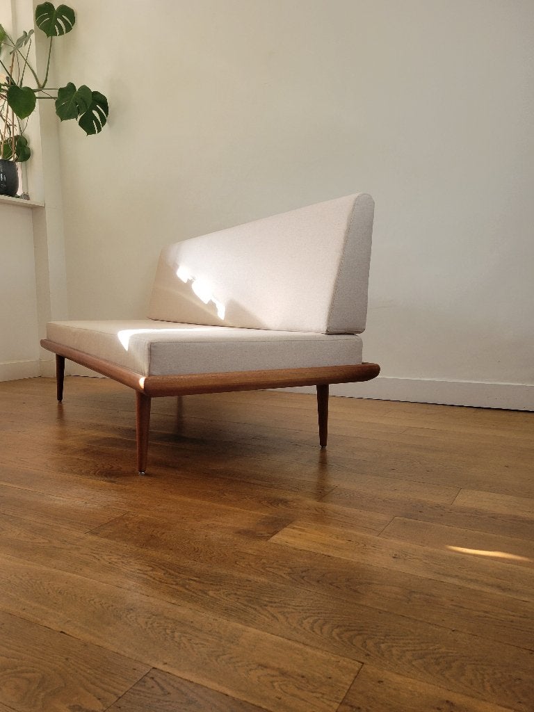 Vintage Deense bank, model Minerva van Peter Hvidt, Huis en Inrichting, Ophalen, Vintage design, Mid Centruy Modern, Deens design