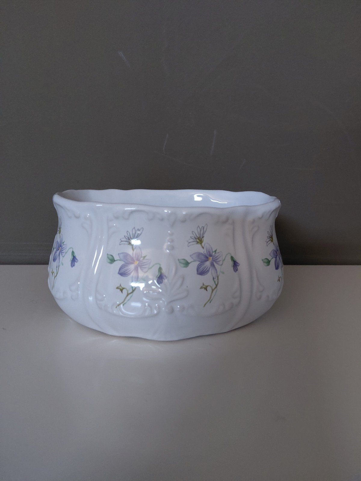 Vintage Franse Keramische Cachepot met Bloemen, Antiek en Kunst, Ophalen of Verzenden