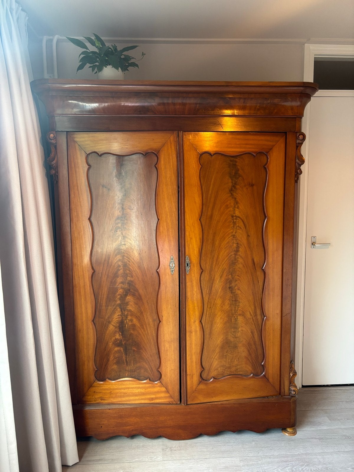 Prachtige brocante vintage kast, Antiek en Kunst, Ophalen