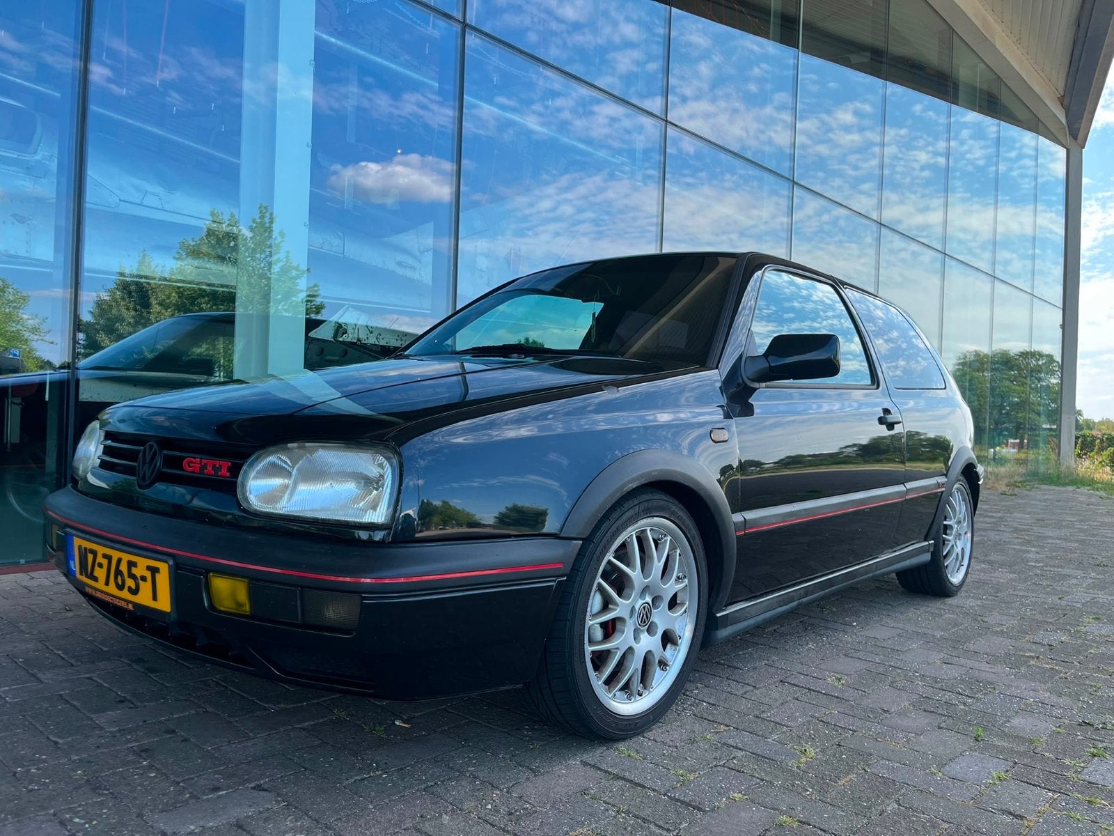 Volkswagen GOLF GTI ORGINEEL, 4 cilinders, 1984 cc, 1010 kg, Handgeschakeld