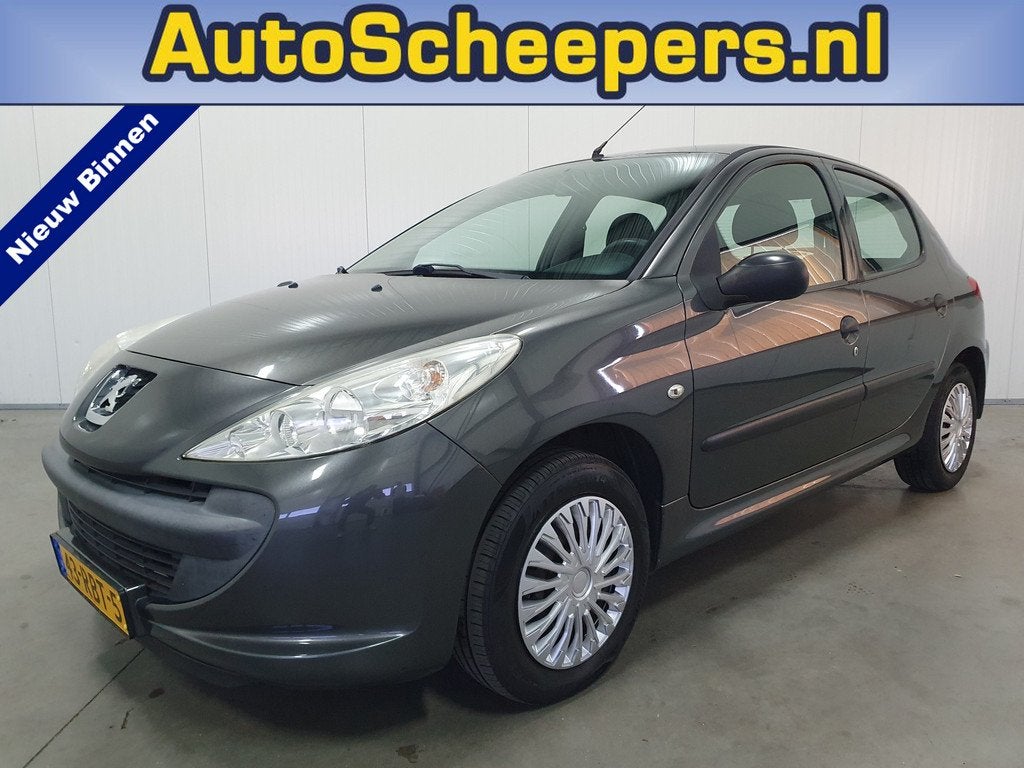 Peugeot 206+ 1.1 Accent AIRCO/EL.PAKKET/TRHAAK (bj 2011), Voorwielaandrijving, Stof, Gebruikt, 4 cilinders