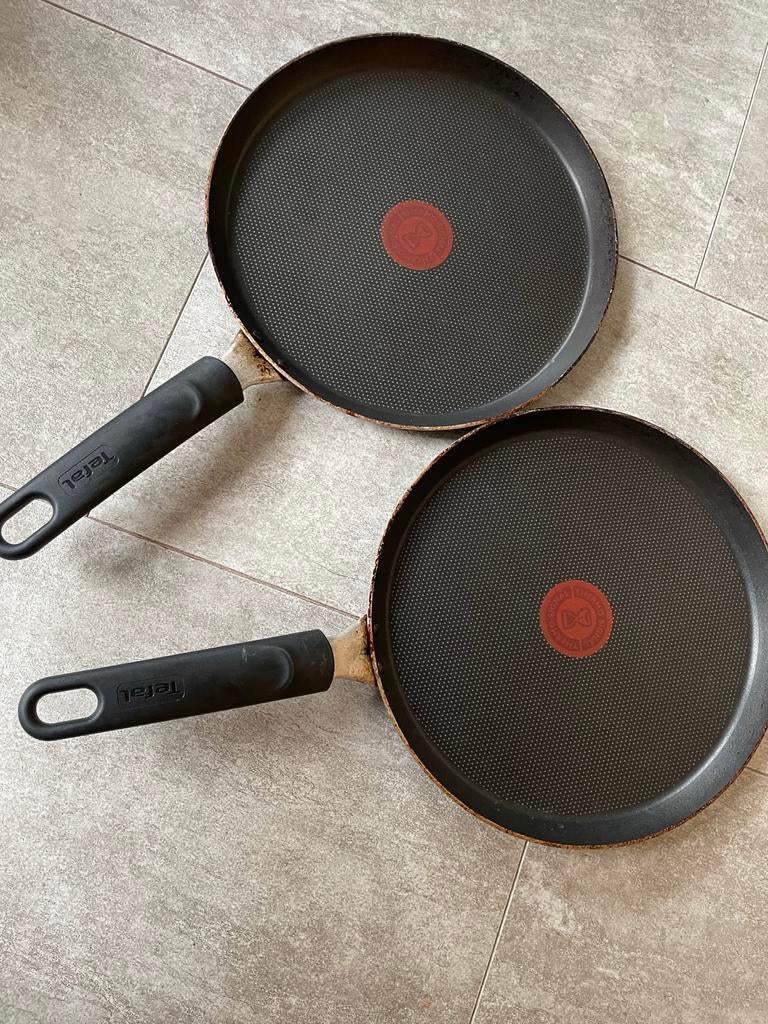 2 Tefal pannenkoekenpannen - niet geschikt voor inductie, Ophalen of Verzenden, Zo goed als nieuw, Overige materialen, Koekenpan of Braadpan
