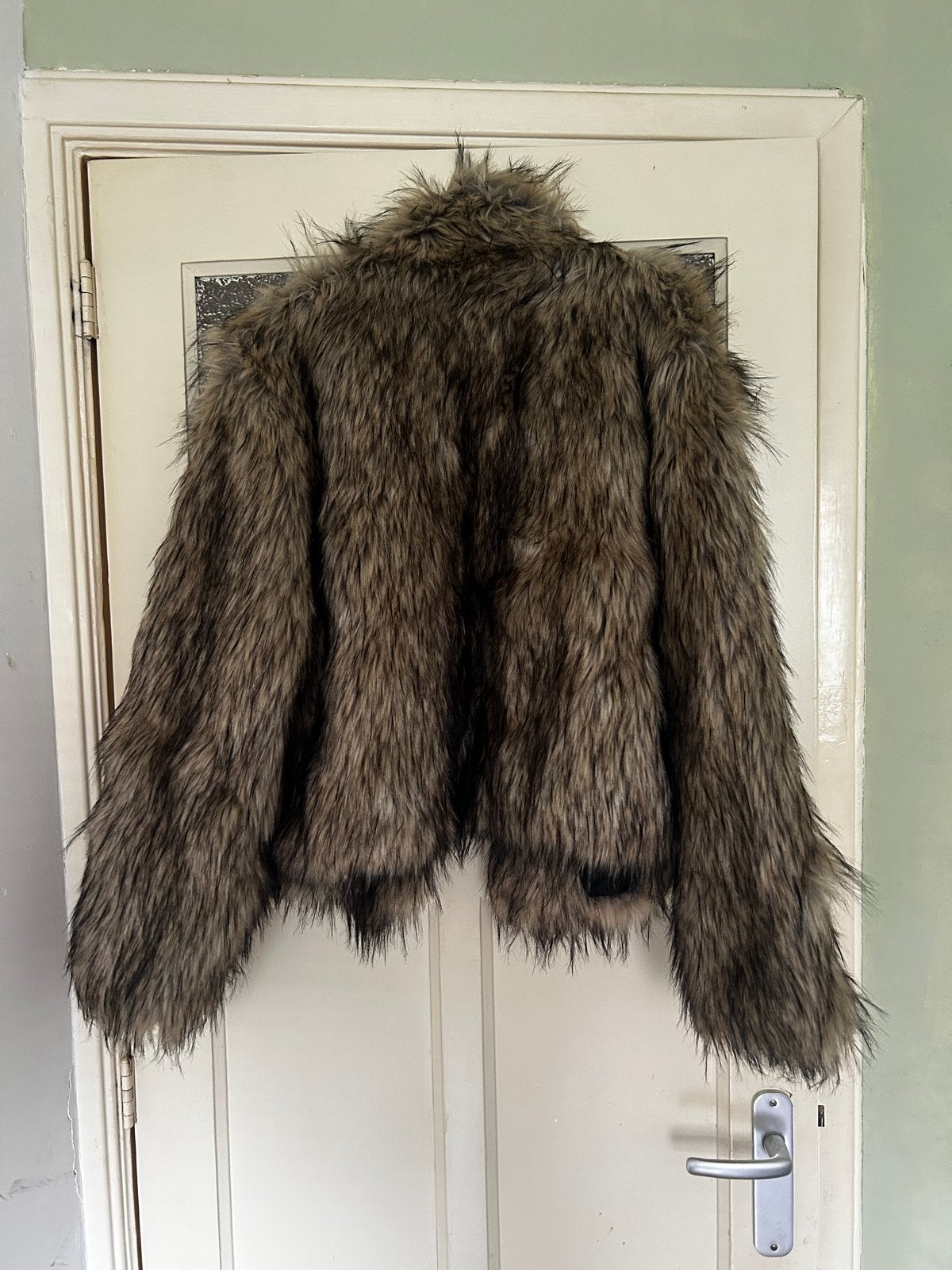 NA-KD Faux Fur Jas Maat 40, Ophalen, Zo goed als nieuw, Maat 38/40 (M), Bruin
