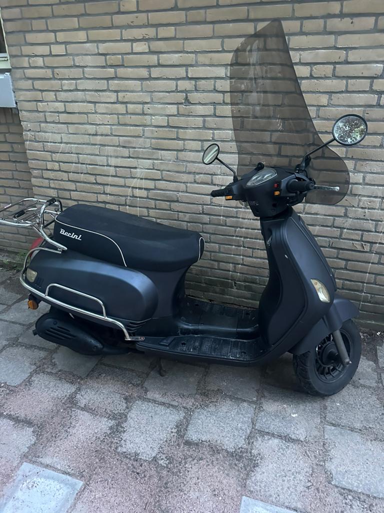 Scooter blauwe kenteken berini napoli 35km, Ophalen of Verzenden, Gebruikt, Benzine, Overige merken