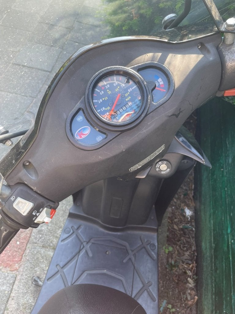 Kymco agility 50, Fietsen en Brommers, Ophalen, Gebruikt, Kymco, Maximaal 45 km/u