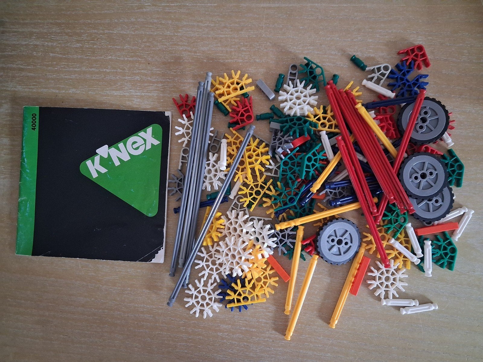 Knexx voorbeeldenboekje met materiaal set 40000, Ophalen of Verzenden, Zo goed als nieuw, K'nex