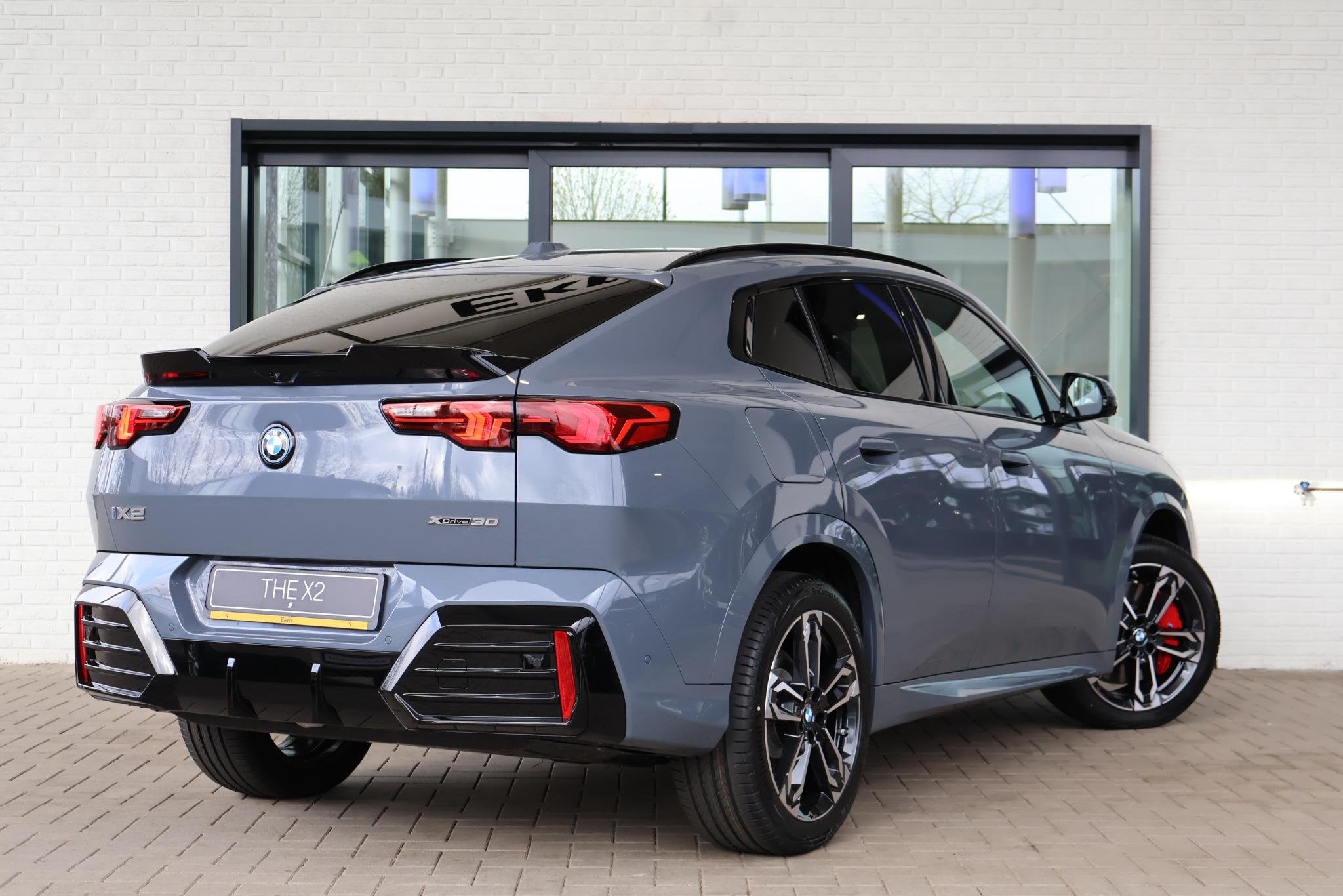 BMW iX2 xDrive30 M Sport Edition | M Sportpakket Pro | Innov, Auto's, BMW, Automaat, IX2, Zwart, Overige kleuren