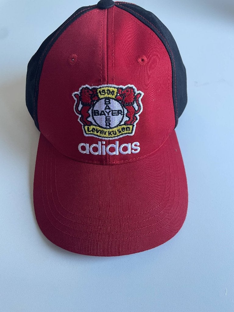 Adidas Bayer Leverkusen pet 96-97 retro - Zo goed als nieuw, Verzamelen, Ophalen of Verzenden, Zo goed als nieuw, Buitenlandse clubs