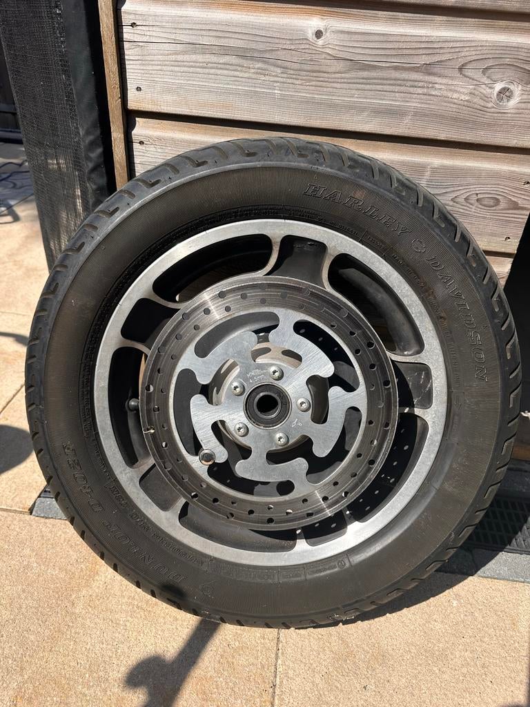 Harley Davidson velg met band en remschijven MT90B16, Motoren, Ophalen of Verzenden, Gebruikt